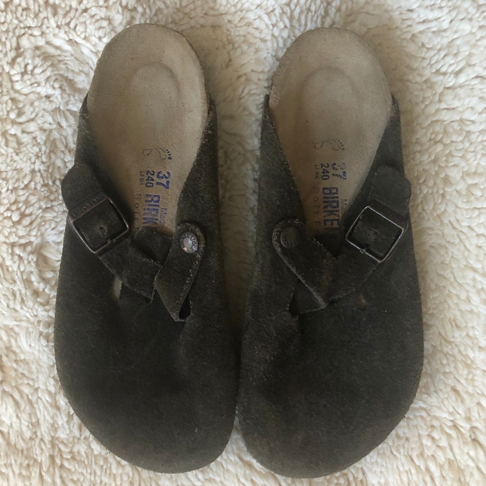 Birkenstock chocolate brown slip on suede clogs